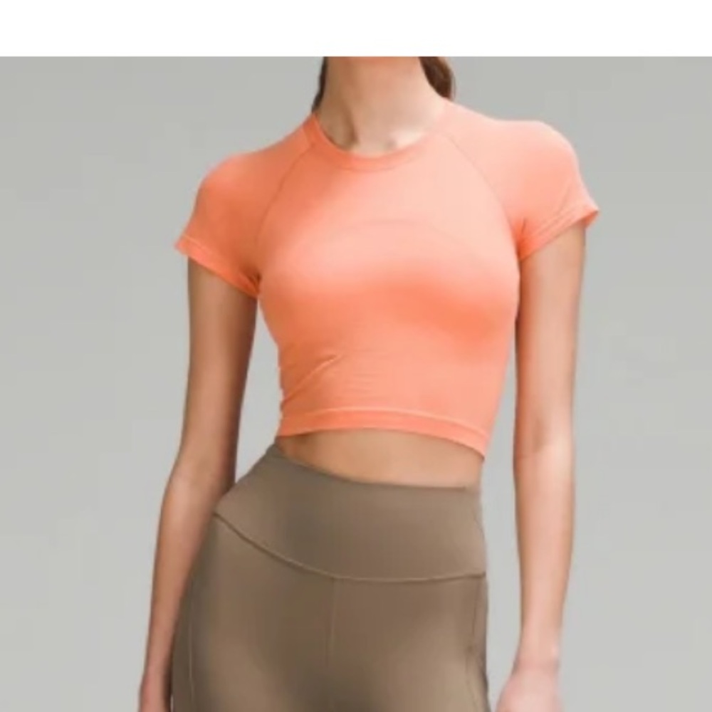 Swiftly Tech Cropped Short-Sleeve Shirt 2.0